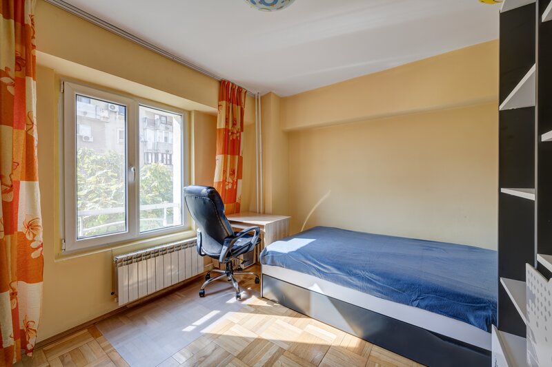 Decebal, Calea Calarasi, Muncii,