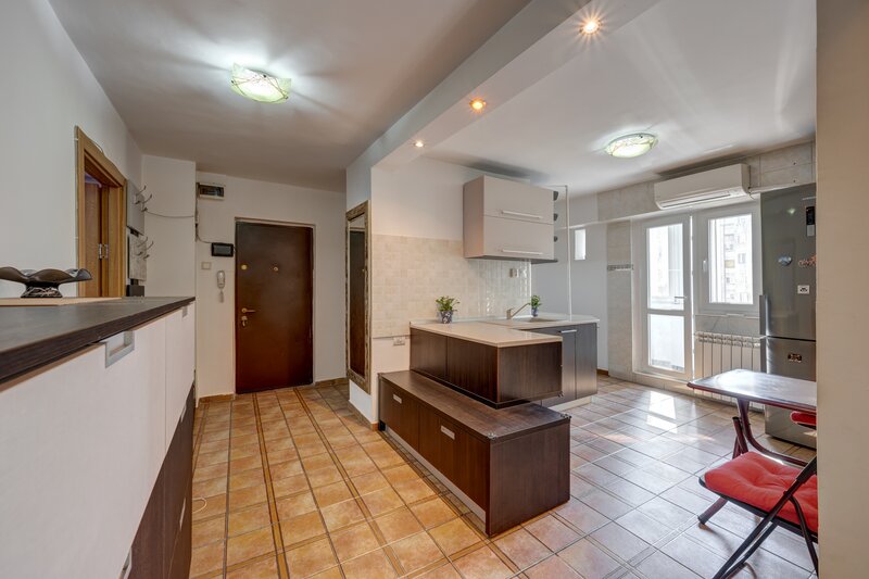 Decebal, Calea Calarasi, Muncii,